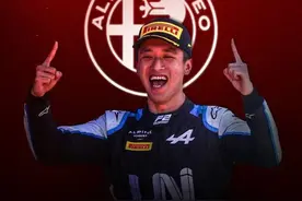 这位中国小伙创造了历史，中国首位F1车手诞生图片