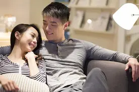 让男人对你死心塌地的秘诀：满足图片