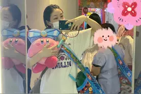孙俪异母妹妹晒精致生活！19岁甜美靓丽有气质，眉眼与姐姐太相似图片