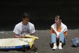 让你有以下几种感觉的男人，多半是在“假装”爱你，别再继续了图片