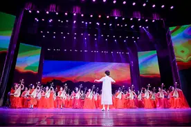 民乐献礼建党百年 琵琶合奏《我和我的祖国》图片