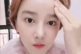 自己在家染头发，怎么染得持久又均匀？陈小纭的做法很管用图片