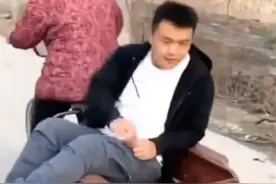 三十多的孙子，九十的奶奶图片