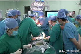 甘肃首例！兰大一院乳腺科成功完成腔镜下乳腺切除+即刻乳房假体及补片植入术图片