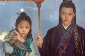 有一种“长残”叫谭松韵，看了她小时候的样子，再也不想夸她美了图片