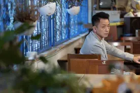 52岁前TVB绿叶凭烧脑神剧终尝走红滋味 自曝拿到剧本时只有三行字图片