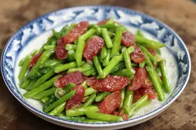 4月底，遇见此菜别手软，鲜嫩美味，营养又好吃，再不吃就老了图片