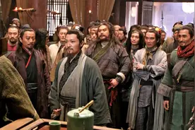 武松打死老虎当了"都头"，放现在是多大的官？说出来难以相信图片