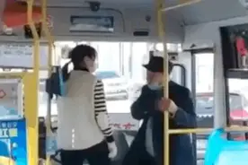 老人因身体异味被公交司机赶下车，“老人味”是咋回事？本文详解图片