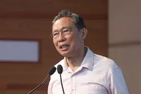 84岁钟南山依旧坚持工作，他公开三餐饮食原则，难怪体格硬朗图片