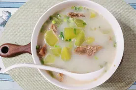 咸排炖莴笋（浓白汤你也可以哟）图片