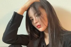干啥都不行吵架第一名的杨超越？衣品却长进不少！真是穿啥都美图片