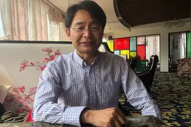 清华博士被扣押1277天后，申请2亿多国家赔偿，法院公开给他道歉图片