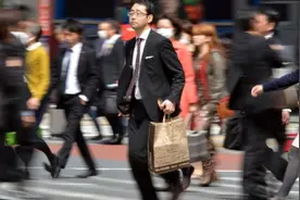 “人缺心眼，一看便知”，缺心眼的人，大多有这四种表现，哪四种图片