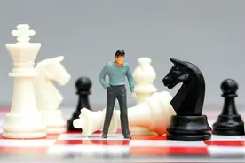 囚徒困境与自救之道图片