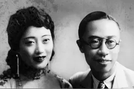 侍卫把皇后肚子搞大，却笑容满面，并给了他两箱银元图片