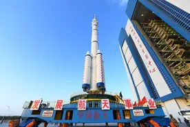神舟十三号成功对接，微波雷达功不可没，能做到的国家屈指可数图片