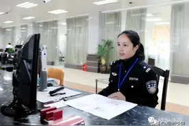 【最美“警花”】陈雪梅：柔肩担重任 绽放别样红图片