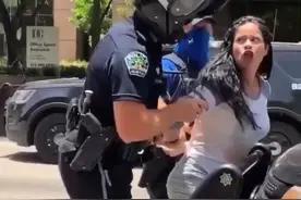 当街2次袭胸，查酒驾乱摸！美国警察对女性无礼，还说自己专业？图片