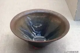 奇闻 - 炸自家祖坟，挖出重量级瓷器？图片