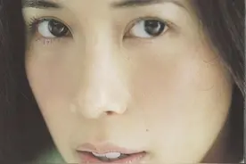 莫文蔚晒素颜自拍照，并与大家分享歌曲《忽然之间》背后故事图片