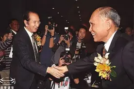 霍英东和何鸿燊的座驾，同样都是大佬，去世后座驾处理方式不一样图片