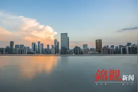 不忘初心接续奋斗 新征程上再创辉煌——党的十九届六中全会精神在成都各产业功能区引发热烈反响图片