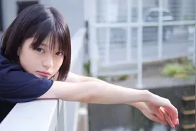 中井友望反复逃学和退学，在女演员的道路上闪耀着光辉图片