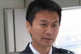 悍匪王立华：冒充警察绑架明星，因车牌被抓获，临终一餐略显寒酸图片