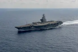 局座预言再成真！美军双航母闯入我国周边，接连趴窝动弹不得图片