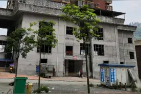 河池某楼盘烂尾停工多年，他们一出手价值翻倍达4.7亿！132户业主喜提新房泪洒当场图片