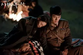 重温《爱的迫降》，看孙艺珍剧中造型，才知什么是“直男斩”穿搭图片