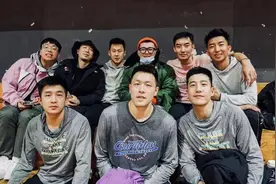 拒绝CBA，现在是野球帝成员！球迷根本不知道，巅峰孙鹏有多强？图片