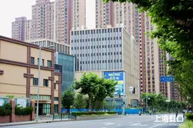 办事全程不到30分钟！彩虹湾四期提前交付，迎来首批新房主人图片