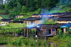 吉林旅游：走进长白山脚下的木屋村（图）图片
