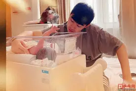 不是愚人节，国乒马龙许昕之后又一个爸爸诞生啦，闫安报喜讯图片