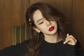 戚薇 甜酷小黑裙写真图片图片