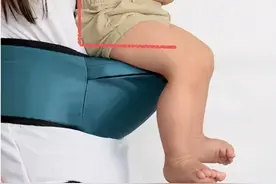 人人都买的育儿神器--腰凳，竟然大多数家长不知道正确的使用方式图片