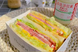 今日早餐分享：自制三明治图片