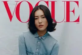亚裔第一个！湖南女孩刘雯二登美版VOGUE封面，难怪她敢叫板coach图片