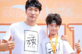 张亮为儿子过14岁生日，天天褪去稚嫩变成熟，网友：和森碟好般配图片
