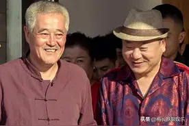 《刘老根4》开机，赵本山上台致辞，二奎还是孙小飞图片