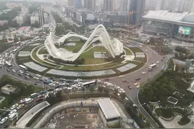 追踪报道｜武汉光谷转盘拥堵引争议  交通专家建议重视“项目后评价”图片