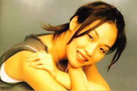 彭羚夫妇为黄伟文庆生，一代歌后退圈19年气质好，老公反对她复出图片