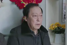 65岁再婚大叔的哭诉：退休工资7000元，却连买根烟的钱都没有图片