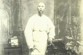 晚清老照片：李鸿章身高1米83，与孙子合影尽享天伦之乐图片