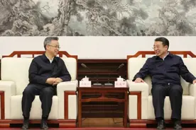 盘锦市委书记张成中，市长汤方栋会见中石油炼化销售公司执行董事、党委书记兰建彬一行图片
