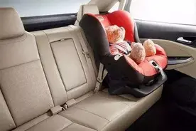如何正确安装儿童座椅图片