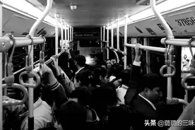 我，月薪一万，在深圳，活得像个笑话图片
