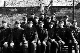 1950年，功德林战犯听说长津湖战役后，为什么各个泪目纷纷请战？图片